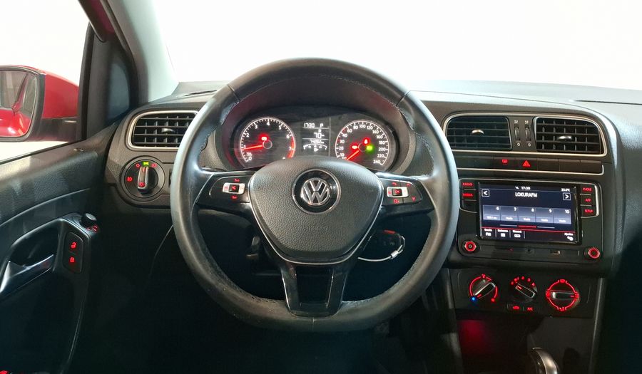 Volkswagen Polo 1.6 COMFORTLINE PLUS AUTO Hatchback 2020