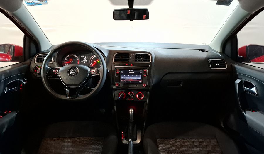 Volkswagen Polo 1.6 COMFORTLINE PLUS AUTO Hatchback 2020