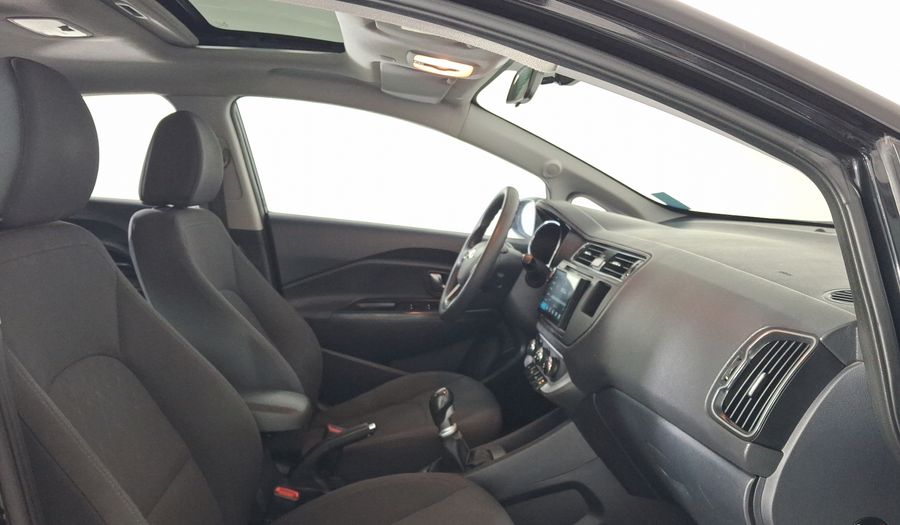 Kia Rio 1.6 EX MT Hatchback 2017