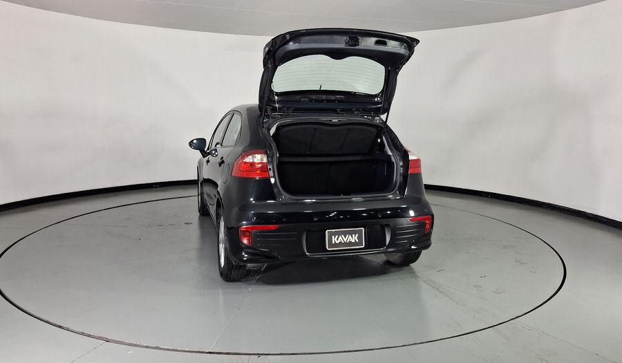 Kia Rio 1.6 EX MT Hatchback 2017