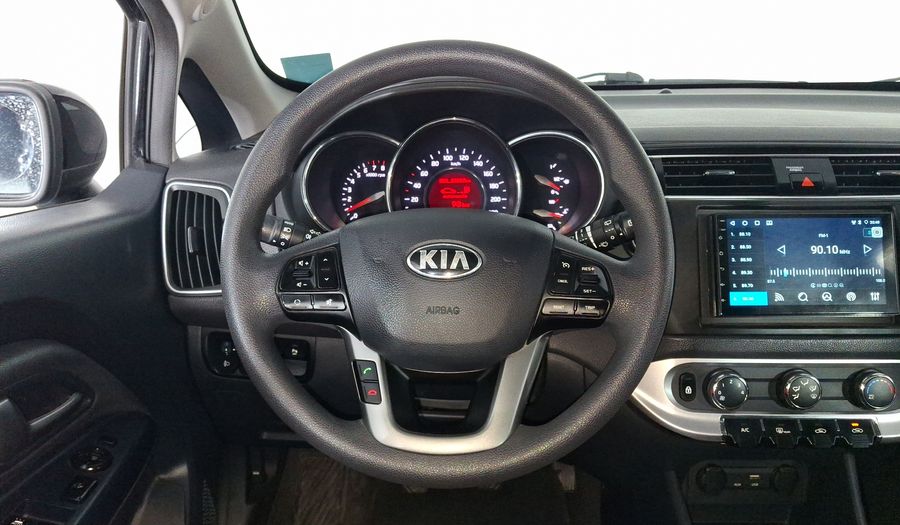 Kia Rio 1.6 EX MT Hatchback 2017