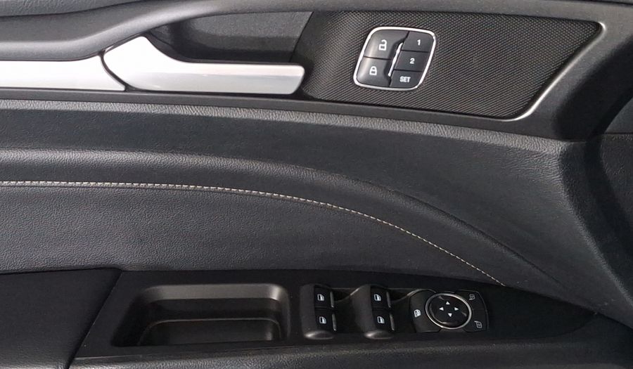 Ford Fusion 2.0 GTDI TITANIUM PLUS AT Sedan 2017