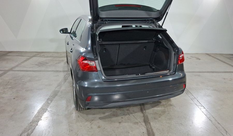 Audi A1 1.0 SB 30 TFSI URBAN DCT Hatchback 2021