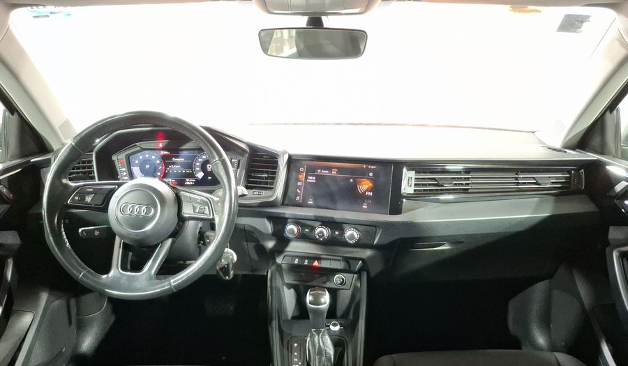 Audi A1 1.0 SB 30 TFSI URBAN DCT Hatchback 2021