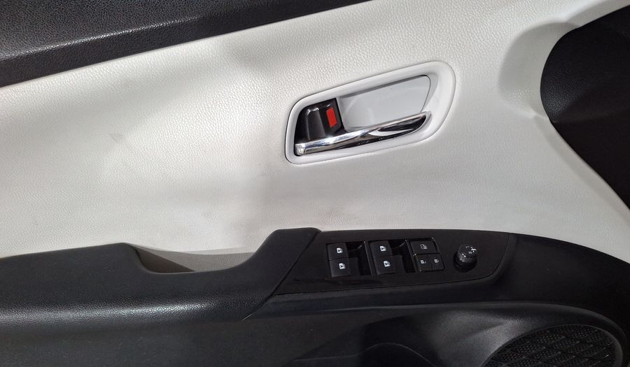 Toyota Prius 1.8 HYBRID BASE Hatchback 2017