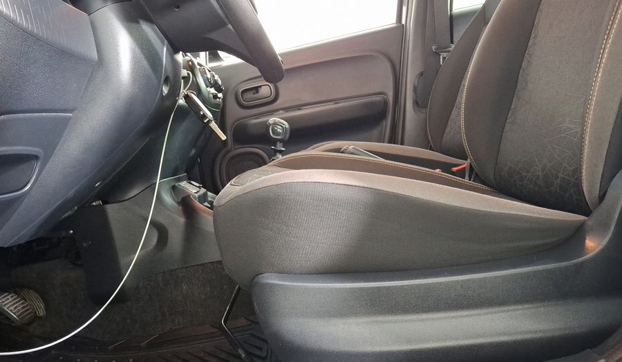 Fiat Mobi 1.0 TREKKING Hatchback 2021