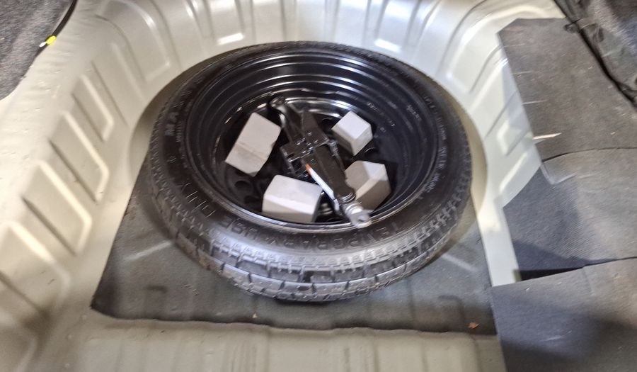 Nissan Versa 1.6 SENSE Sedan 2023