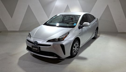 Toyota • Prius