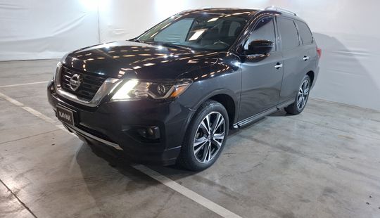 Nissan • Pathfinder