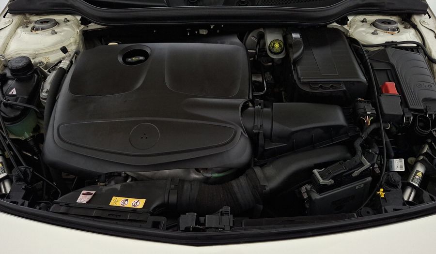 Mercedes Benz Clase A 1.6 200 CGI 7G-DCT Hatchback 2013