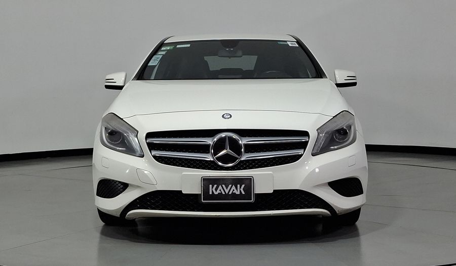 Mercedes Benz Clase A 1.6 200 CGI 7G-DCT Hatchback 2013
