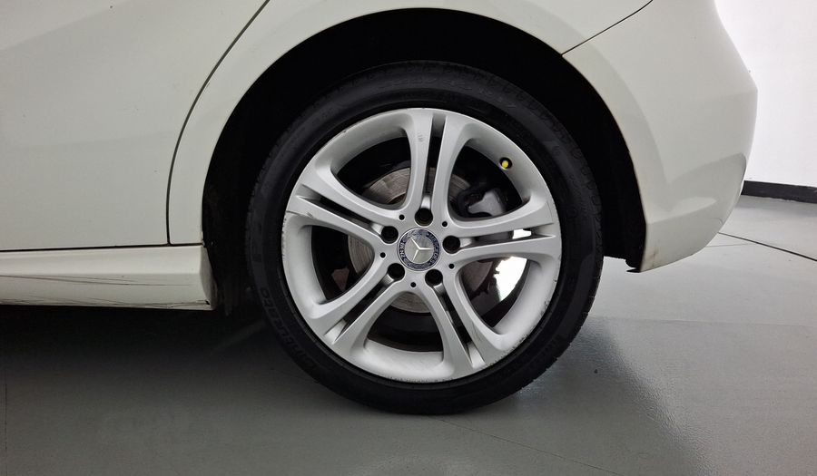 Mercedes Benz Clase A 1.6 200 CGI 7G-DCT Hatchback 2013