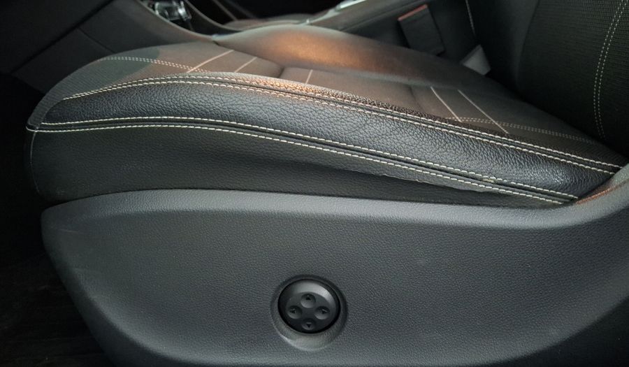 Mercedes Benz Clase A 1.6 200 CGI 7G-DCT Hatchback 2013