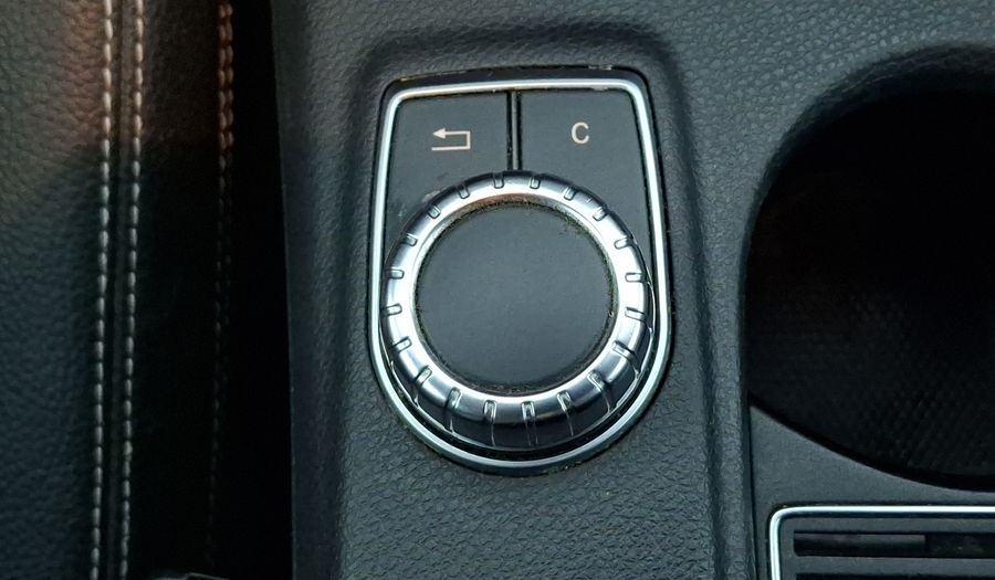 Mercedes Benz Clase A 1.6 200 CGI 7G-DCT Hatchback 2013