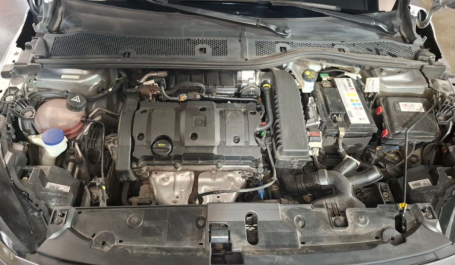 Peugeot 208 1.6L STYLE TIPTRONIC Hatchback 2023