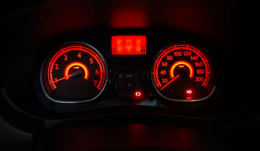 Renault Sandero 1.6 16V PH2 CONFORT Hatchback 2011