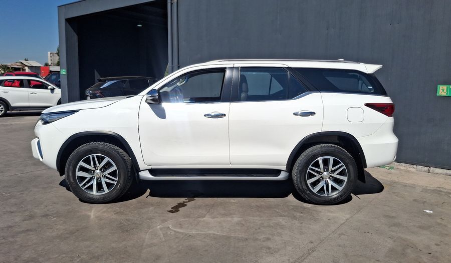 Toyota Fortuner 2.7 AUTO SRX Suv 2019
