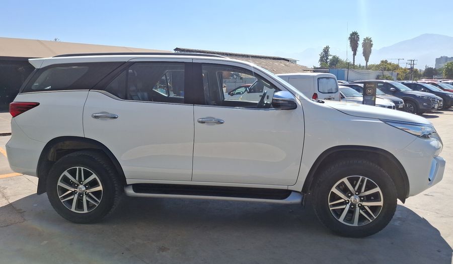 Toyota Fortuner 2.7 AUTO SRX Suv 2019