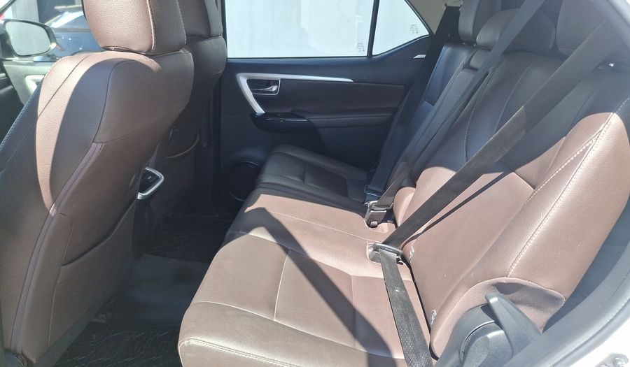 Toyota Fortuner 2.7 AUTO SRX Suv 2019