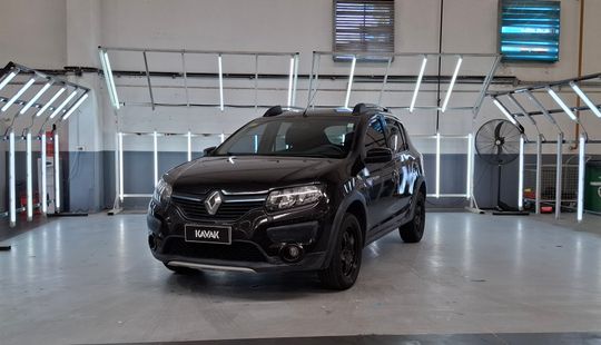 Renault • Sandero Stepway