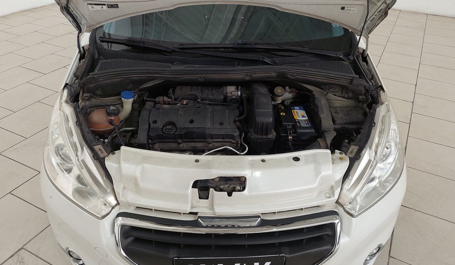 Peugeot 208 1.6 16V FLEX GRIFFE BVA Hatchback 2015