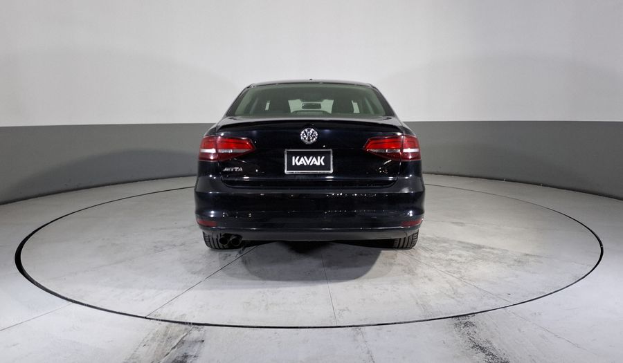 Volkswagen Jetta 2.5 TRENDLINE MT Sedan 2017