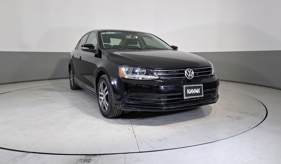 Volkswagen Jetta 2.5 TRENDLINE MT Sedan 2017