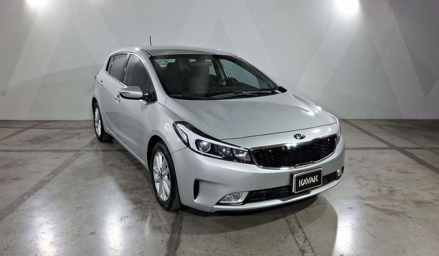 Kia Forte 2.0 EX Hatchback 2018