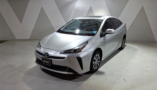 Toyota • Prius