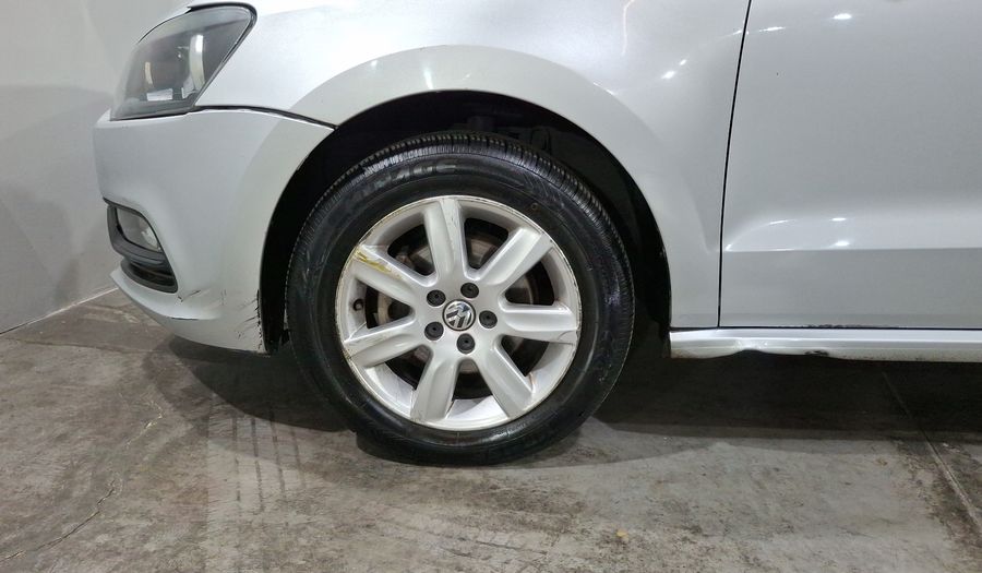 Volkswagen Polo 1.6 MT Hatchback 2016