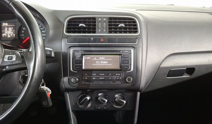 Volkswagen Polo 1.6 MT Hatchback 2016