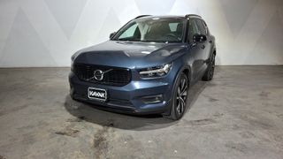 Volvo • XC40