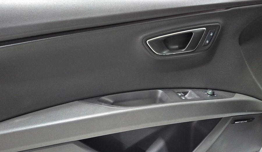 Seat Leon 1.8 SC FR DSG DYNAMIC Hatchback 2016