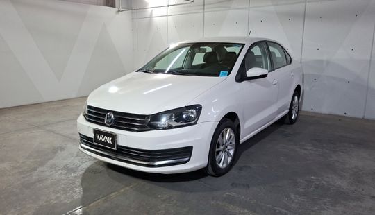 Volkswagen • Vento