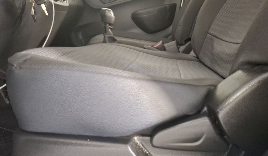 Renault Kwid 1.0 INTENS Hatchback 2025