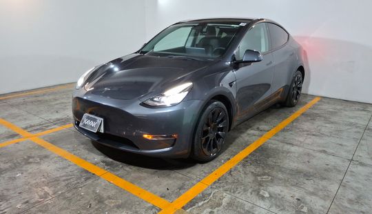 Tesla • Model Y