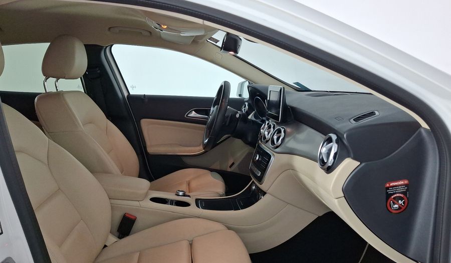 Mercedes Benz Clase Gla 1.6 GLA 200 SPORT DCT Suv 2020