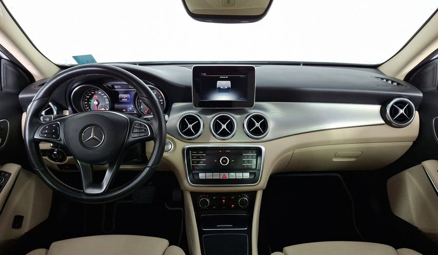 Mercedes Benz Clase Gla 1.6 GLA 200 SPORT DCT Suv 2020