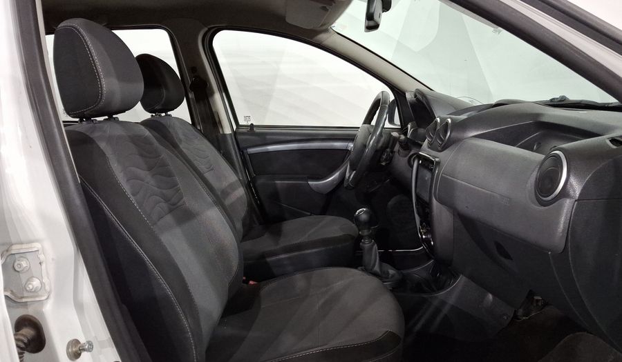 Renault Duster 2.0 DYNAMIQUE MEDIA NAV MT Suv 2015