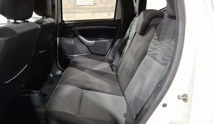 Renault Duster 2.0 DYNAMIQUE MEDIA NAV MT Suv 2015