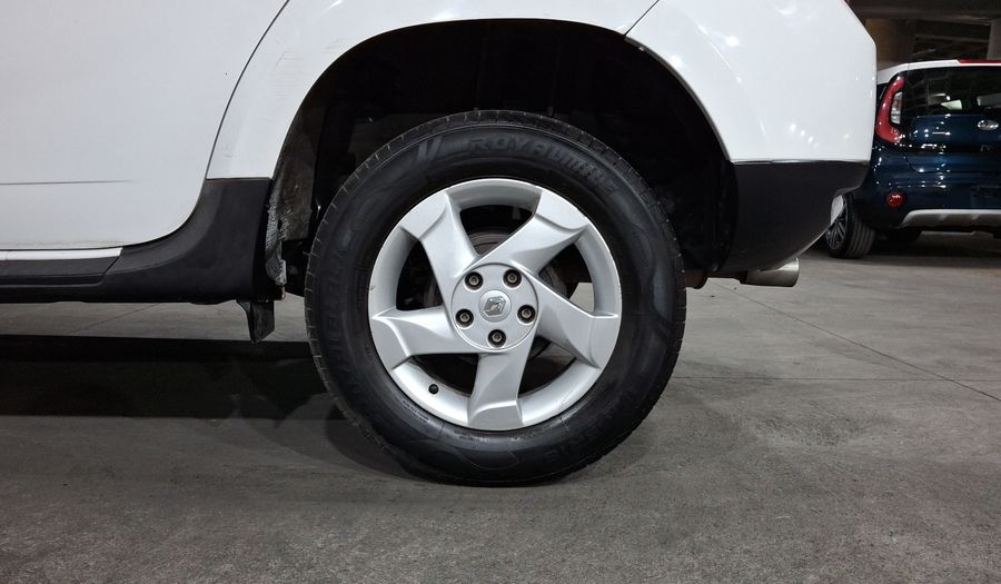 Renault Duster 2.0 DYNAMIQUE MEDIA NAV MT Suv 2015