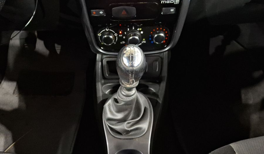 Renault Duster 2.0 DYNAMIQUE MEDIA NAV MT Suv 2015