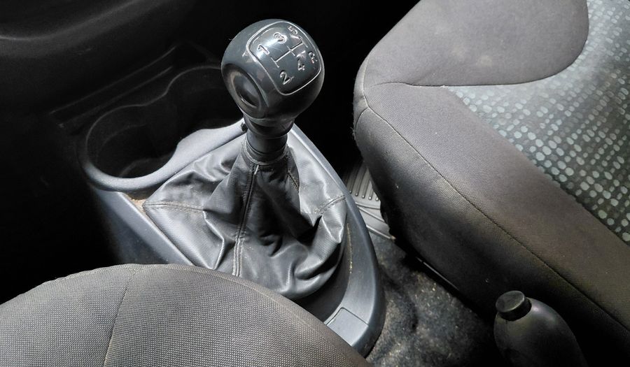 Fiat Uno 1.4 8V ATTRACTIVE 3P Hatchback 2012