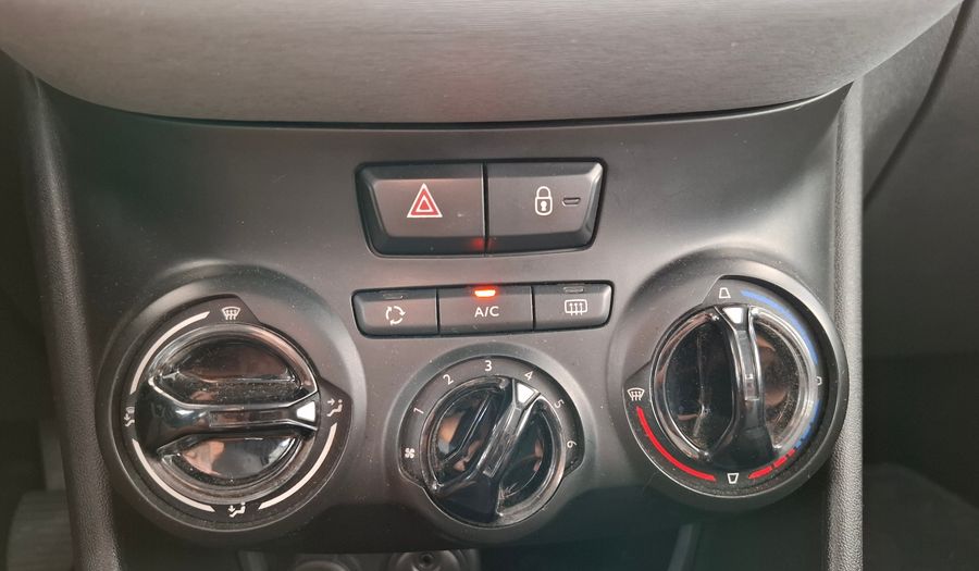 Peugeot 208 1.5 ALLURE TOUCHSCREEN Hatchback 2016