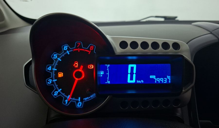 Chevrolet Sonic 1.6 Hatchback 2014