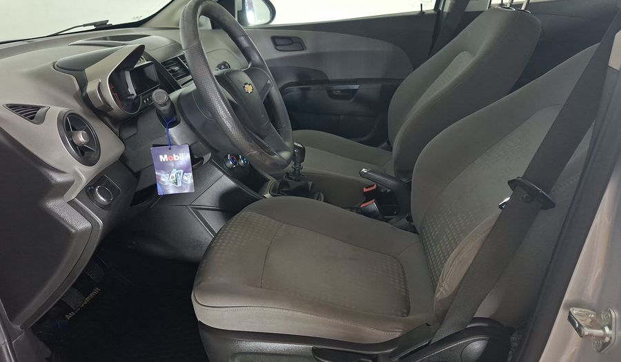 Chevrolet Sonic 1.6 Hatchback 2014