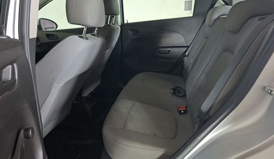 Chevrolet Sonic 1.6 Hatchback 2014