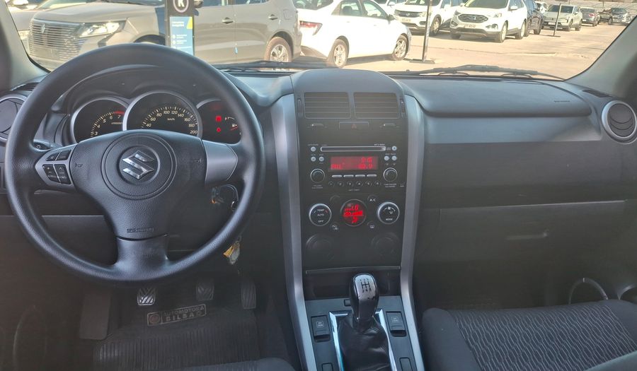 Suzuki Grandnomade 2.4 GLX SPORT Suv 2014