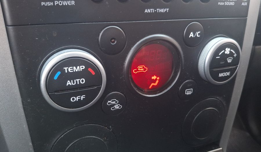 Suzuki Grandnomade 2.4 GLX SPORT Suv 2014