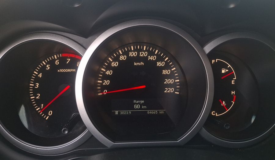 Suzuki Grandnomade 2.4 GLX SPORT Suv 2014